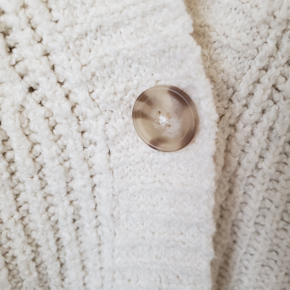 American Eagle Cream White Cardigan Sweater - Picture 3 of 11